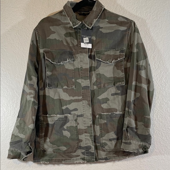 TOPSHOP Camouflage Distressed Jacket With Pockets Size 6 New - Picture 3 of 14